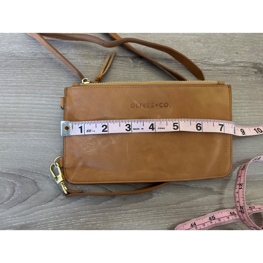 Olives & Co Tan Leather Crossbody Clutch Wallet Bag Adjustable Strap Festival - Picture 4 of 7